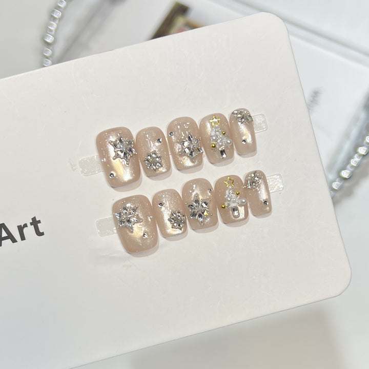 Elegantes Press-On-Nagelkunst-Set mit funkelnden Akzenten Karnz