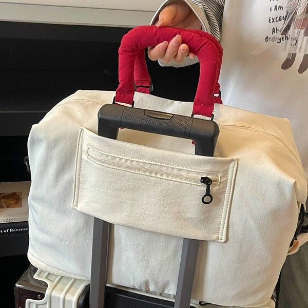 Multifunktionale Reisetasche mit Punkten