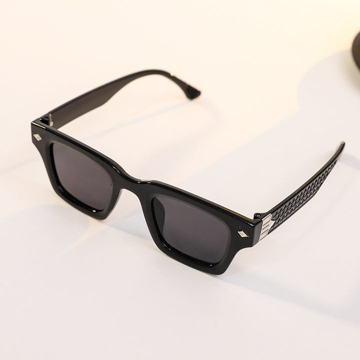 Damen modische Lesebrille mit ergonomischem Design Karnz