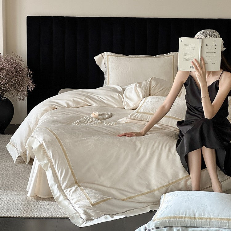 Luxuriöse Baumwollsatin-Bettwäschegarnitur mit Jacquard-Blütenmuster und bestickter Bordüre
