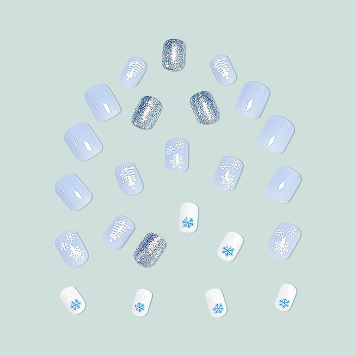 Kunstvolle Winter Nagelkunst Karnz