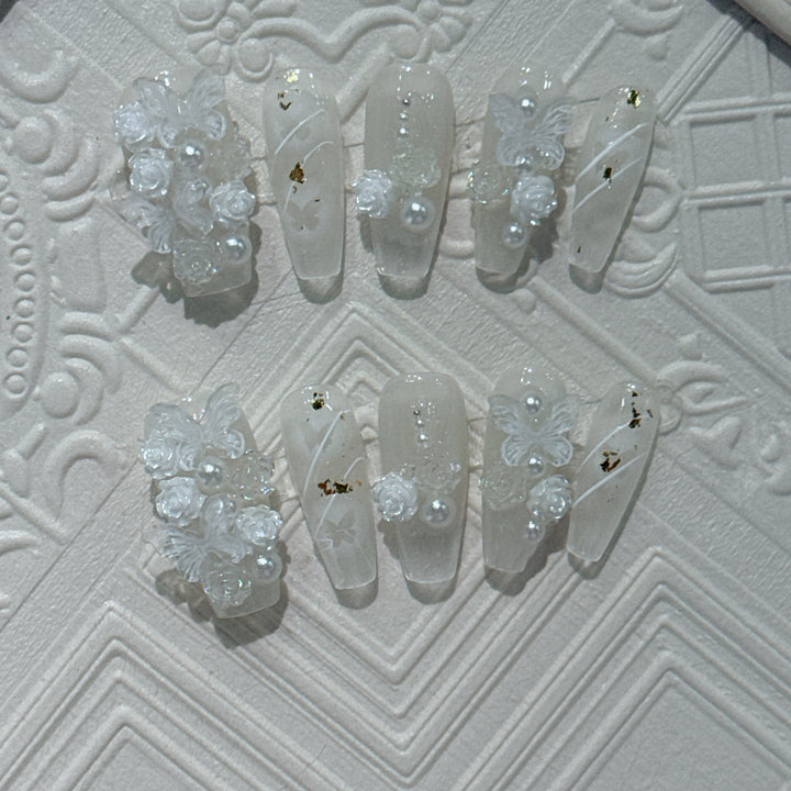 Elegante Blumen-Nagelkunst-Tipps