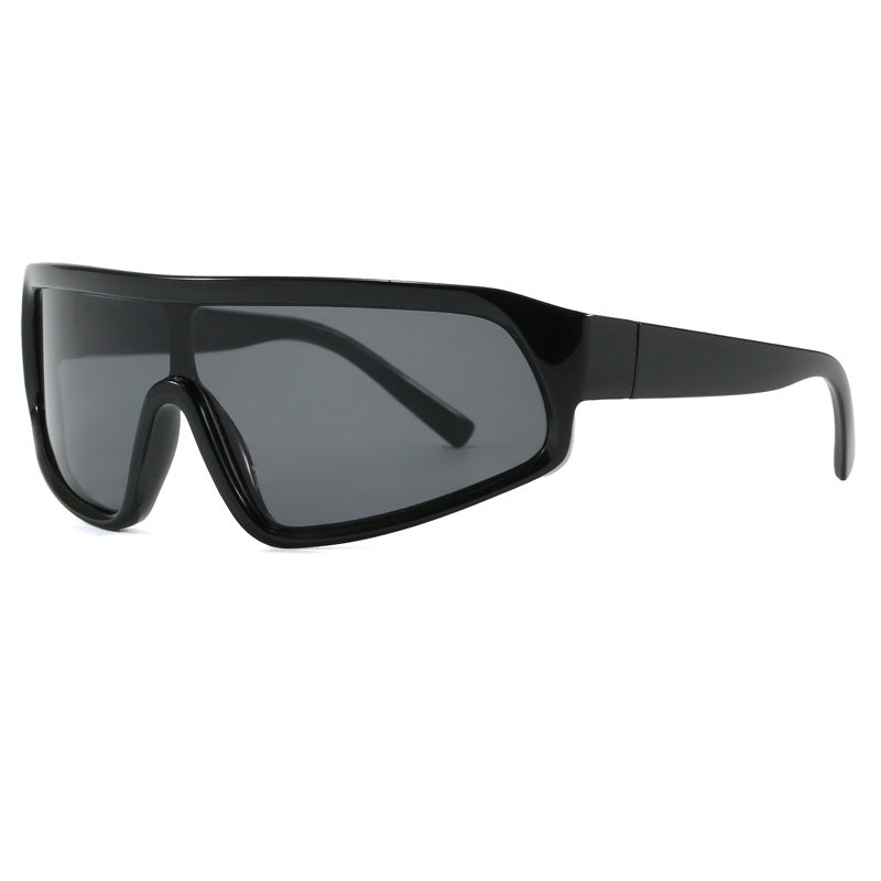 Damen sportliche Schutzbrille im modernem Design mit ergonomischem Rahmen Karnz