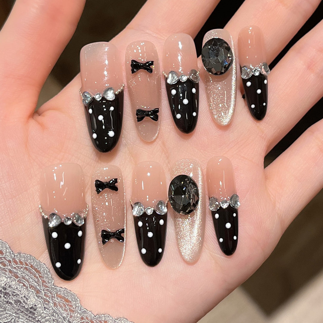 Dekorative mit Strass verzierte Press-On Nagelerweiterungen Karnz