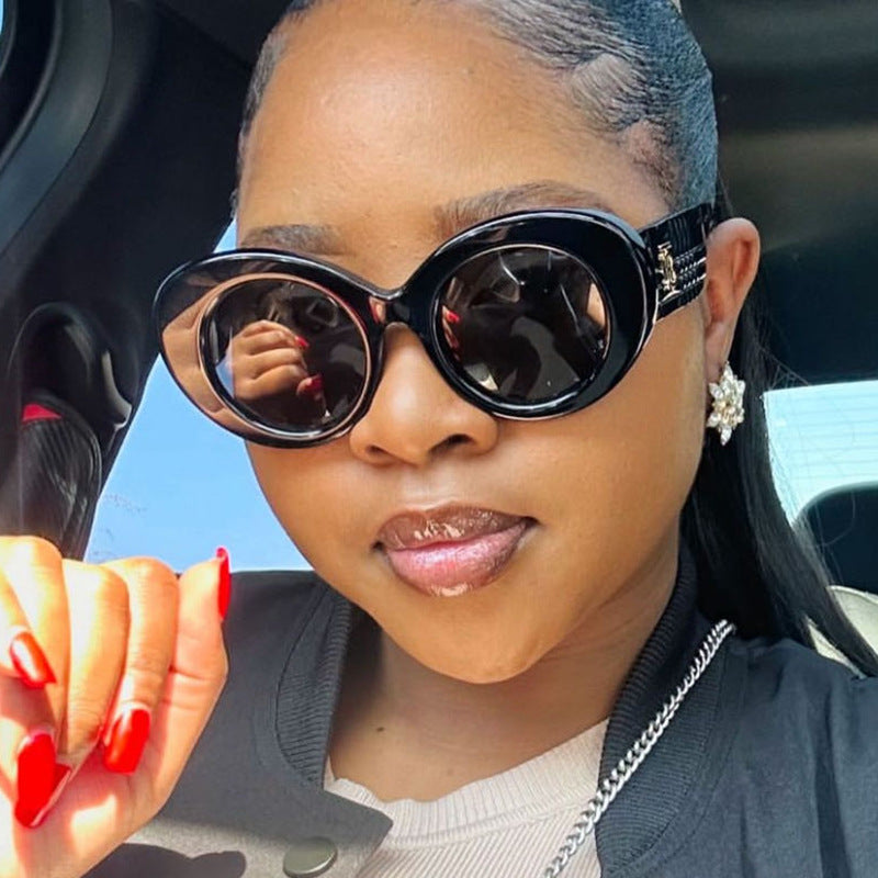 Damen extravagante Sonnenbrille mit kreativem Rahmendesign und schützendem UV-Filter Karnz