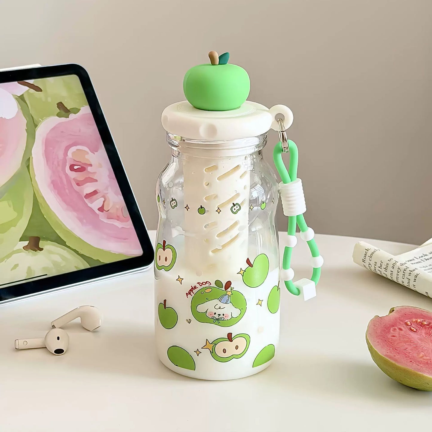 Damen Trendige und praktische Wasserflasche mit Fruchtdeckel Karnz