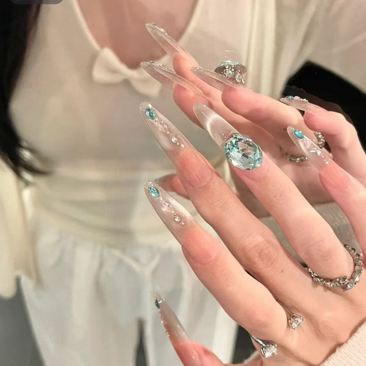 Glamouröse Kristall Press-On-Nagelset Karnz