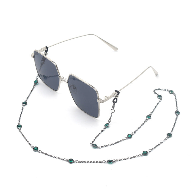 Stylische quadratische Sonnenbrille mit dekorativer Kette Karnz