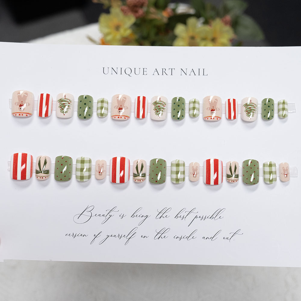 Festliches Feiertags-Nagelkunstdesign