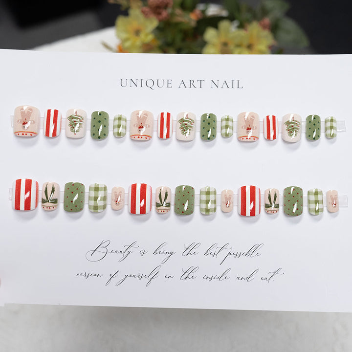 Festliches Feiertags-Nagelkunstdesign