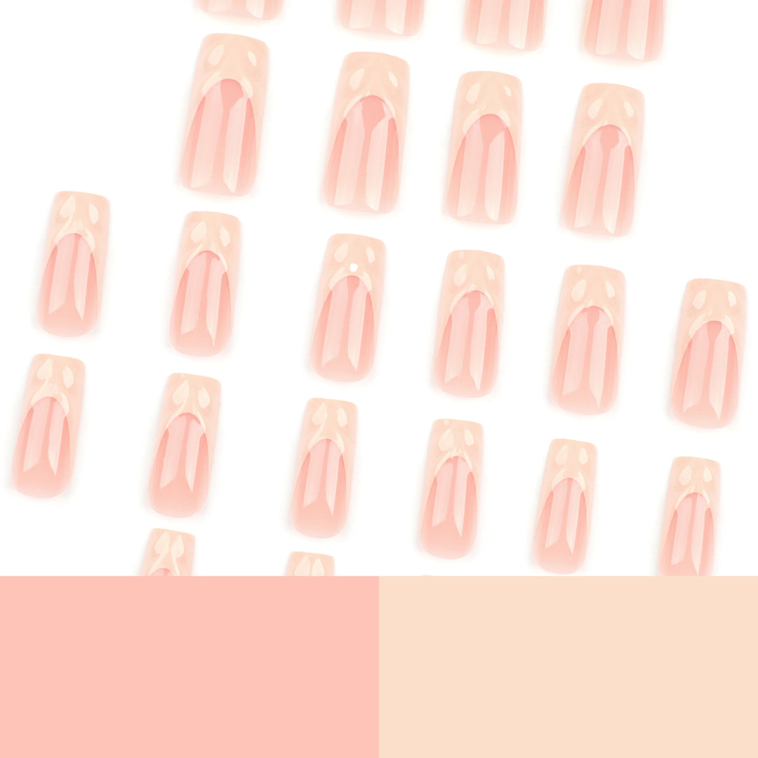 Künstliche Hochwertige Nagelverlängerungen mit floralem Design und glänzendem Finish Karnz
