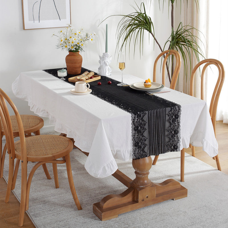 Klassische Spitzentischdecke