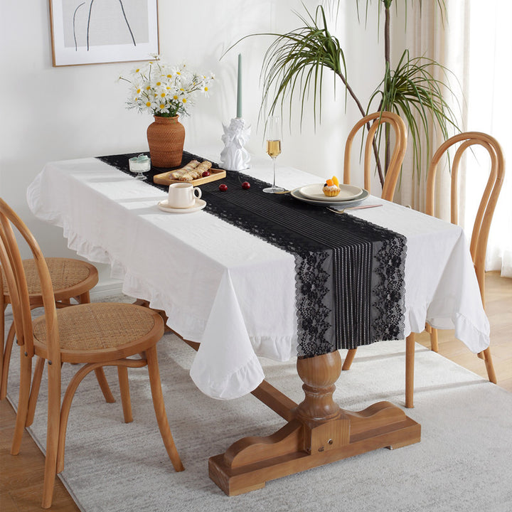 Klassische Spitzentischdecke