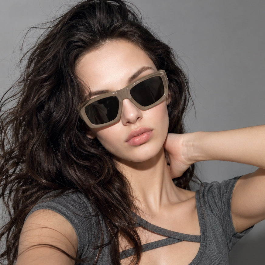 Damen oversized geometrische Sonnenbrille mit modernem Rahmen Karnz