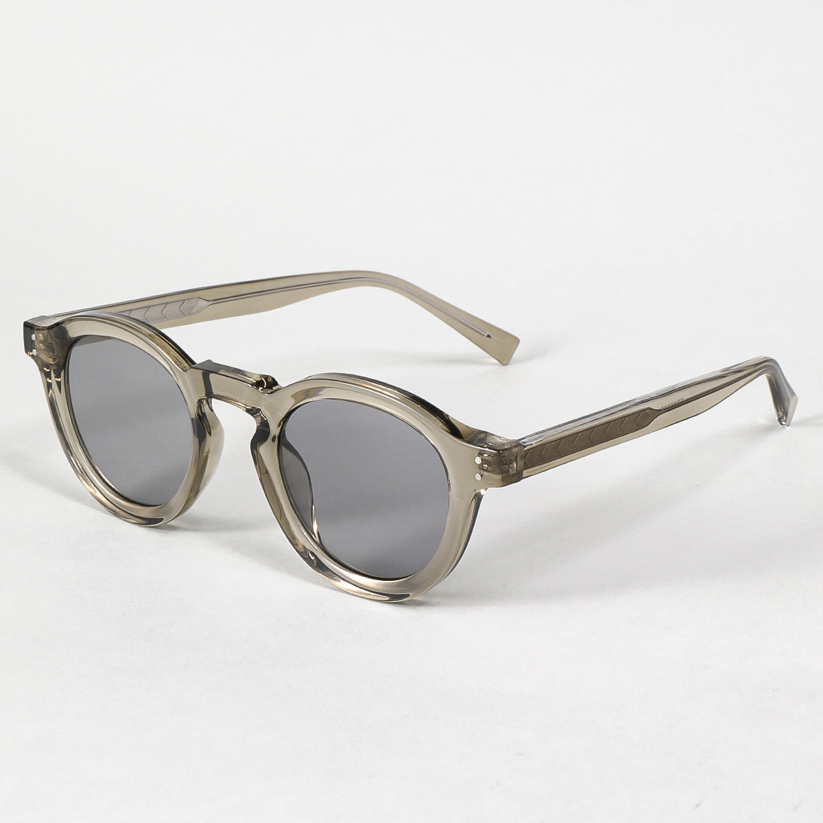 Damen modische Sonnenbrille im klassischen Rundstil Karnz