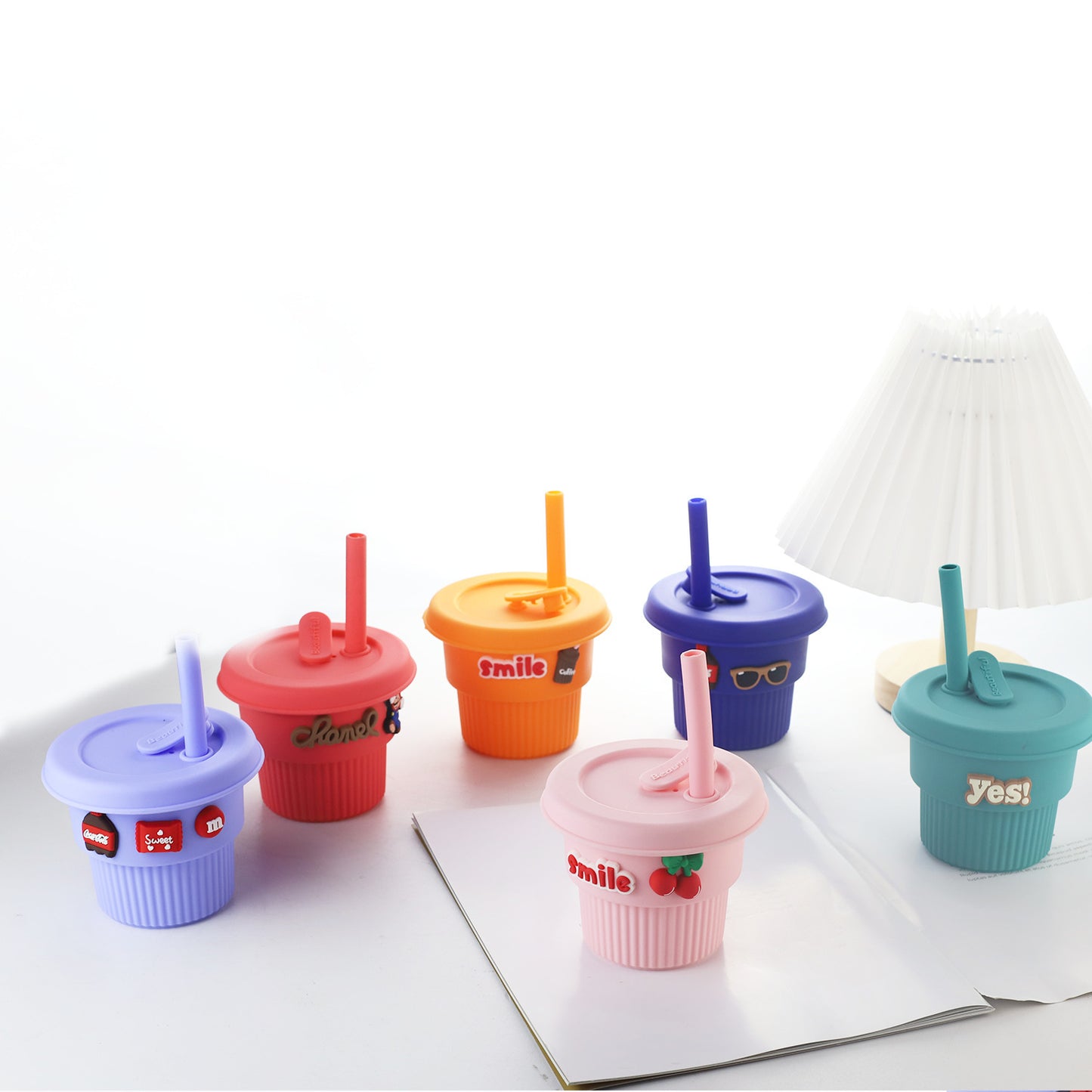 Damen kreativer Silikon-Trinkbecher mit lustigen Motiven Karnz