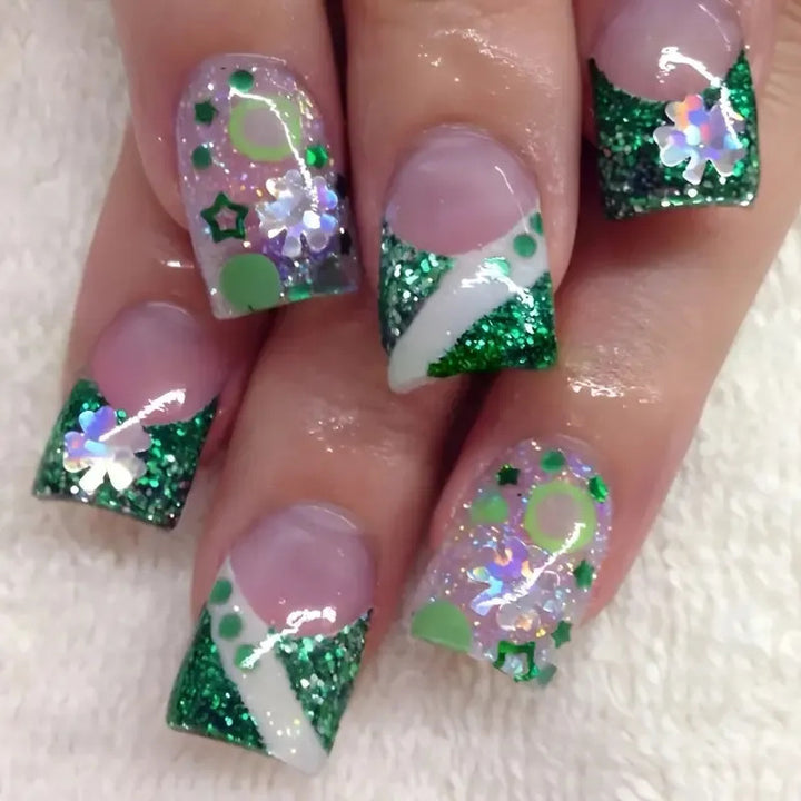Dekorative Glitzer-Nagelverstärkungen Karnz