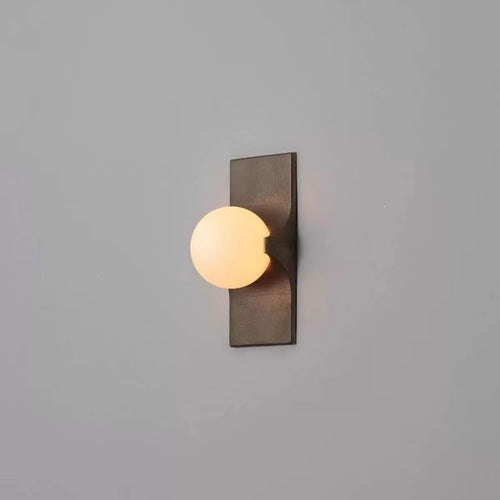 Moderne skulpturale Wandleuchte