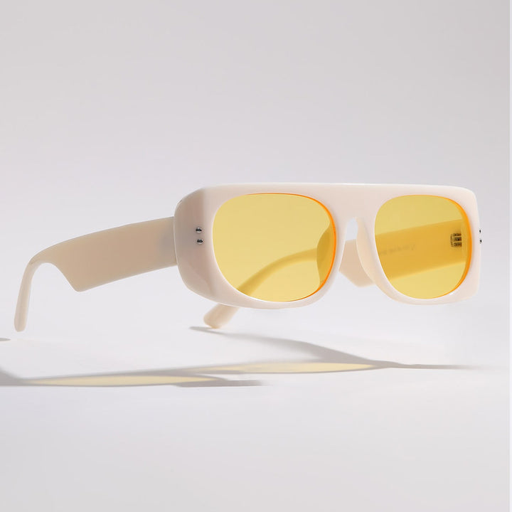 Damen trendige Sonnenbrille im modernen futuristischen Design Karnz