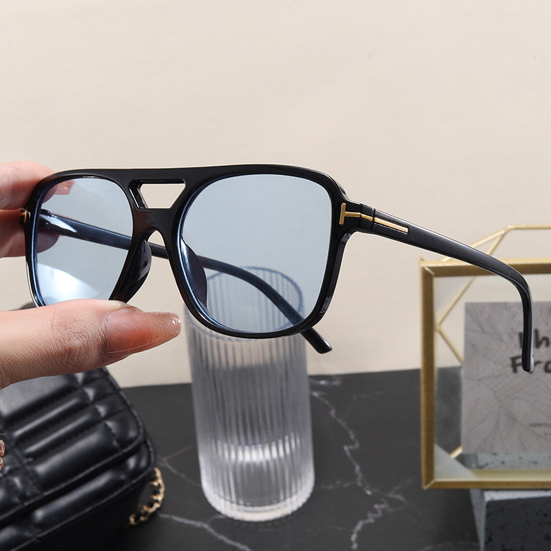 Damen markante Sonnenbrille mit herausragender Form Karnz