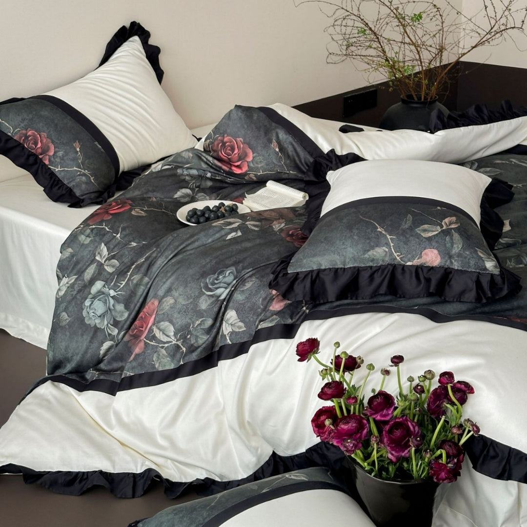 Premium Bettwäscheset aus Baumwollsatin mit floralem Jacquard und kontrastierendem Volant