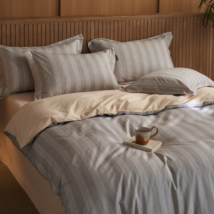 Wendbare Streifen Baumwoll-Satin Bettbezug Set mit tiefen Kissenbezügen
