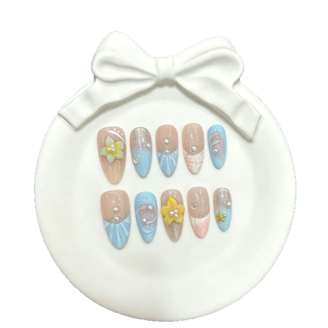 Floral Decorative Press-On Nail Art Set mit eleganten Schmuckakzenten