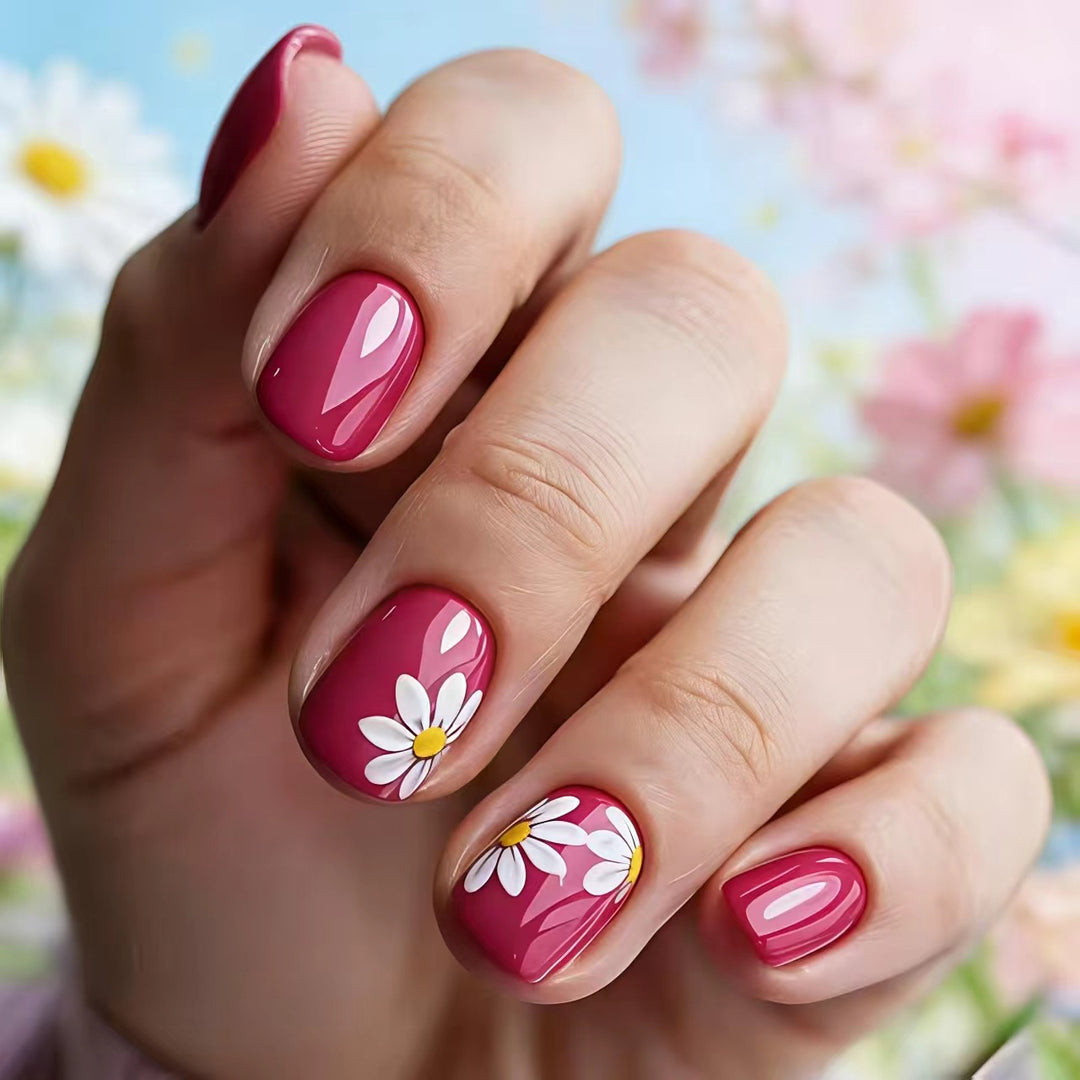 Kunstnägel mit Floralen Motiven Karnz