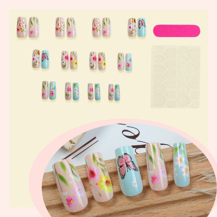 Dekoratives Press-On Nagelkunst Set mit Blumen- und Schmetterlingsdesigns Karnz