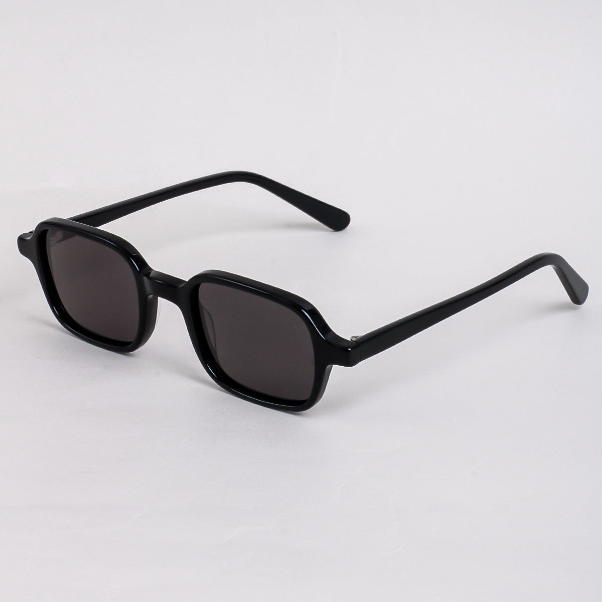 Damen modische Sonnenbrille im einzigartigen, zeitgenössischen Design Karnz