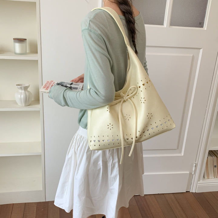 Elegante Kordelzug-Tote Karnz