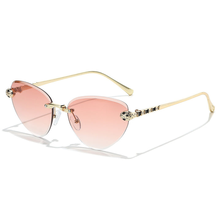 Designer Cat-Eye Sonnenbrille mit dekorativen Akzenten Karnz