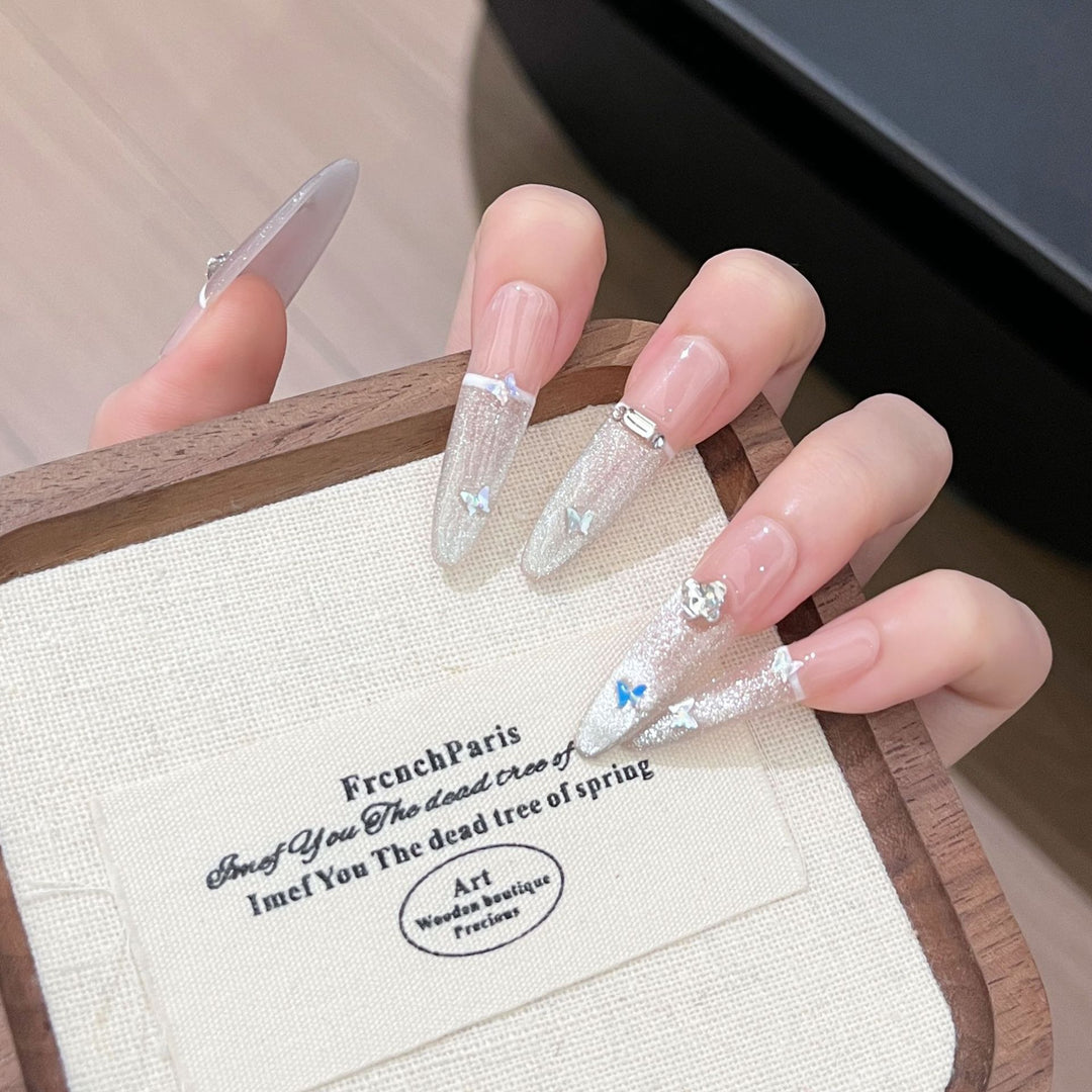 Artisanale Glitzernde Press-On Nagelverlängerungen Karnz