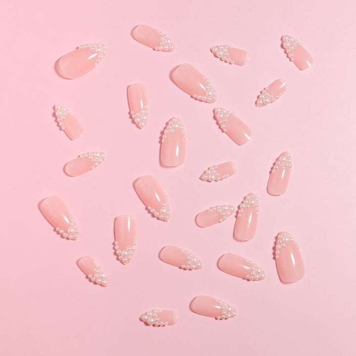 Glamouröses Perl-betontes Druck-Nagelset Karnz