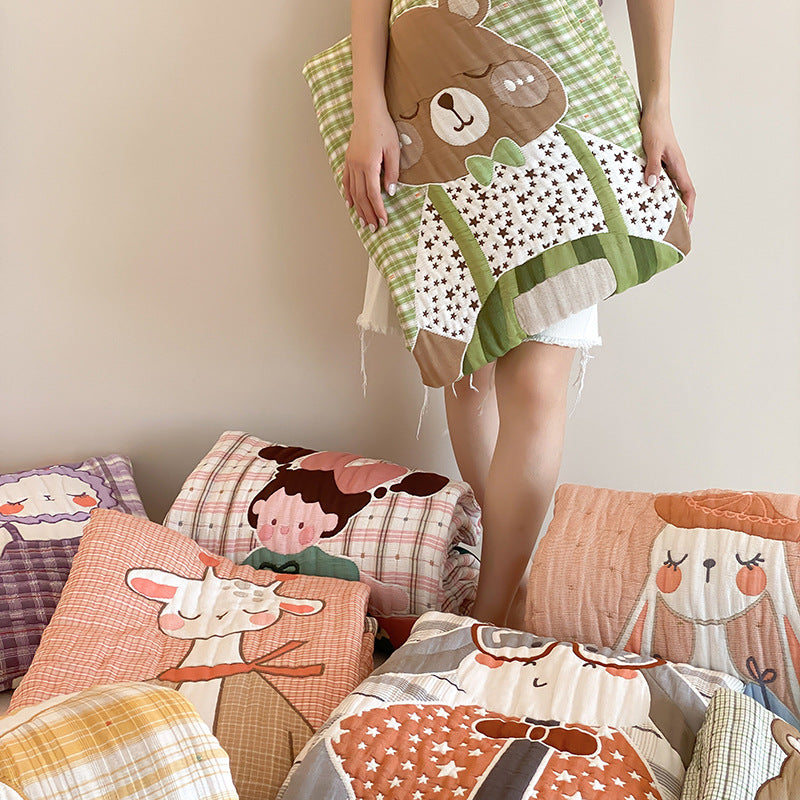 Gestepptes Baumwoll-Quilt-Set mit appliziertem Melonenmädchen und Wendekissenbezügen