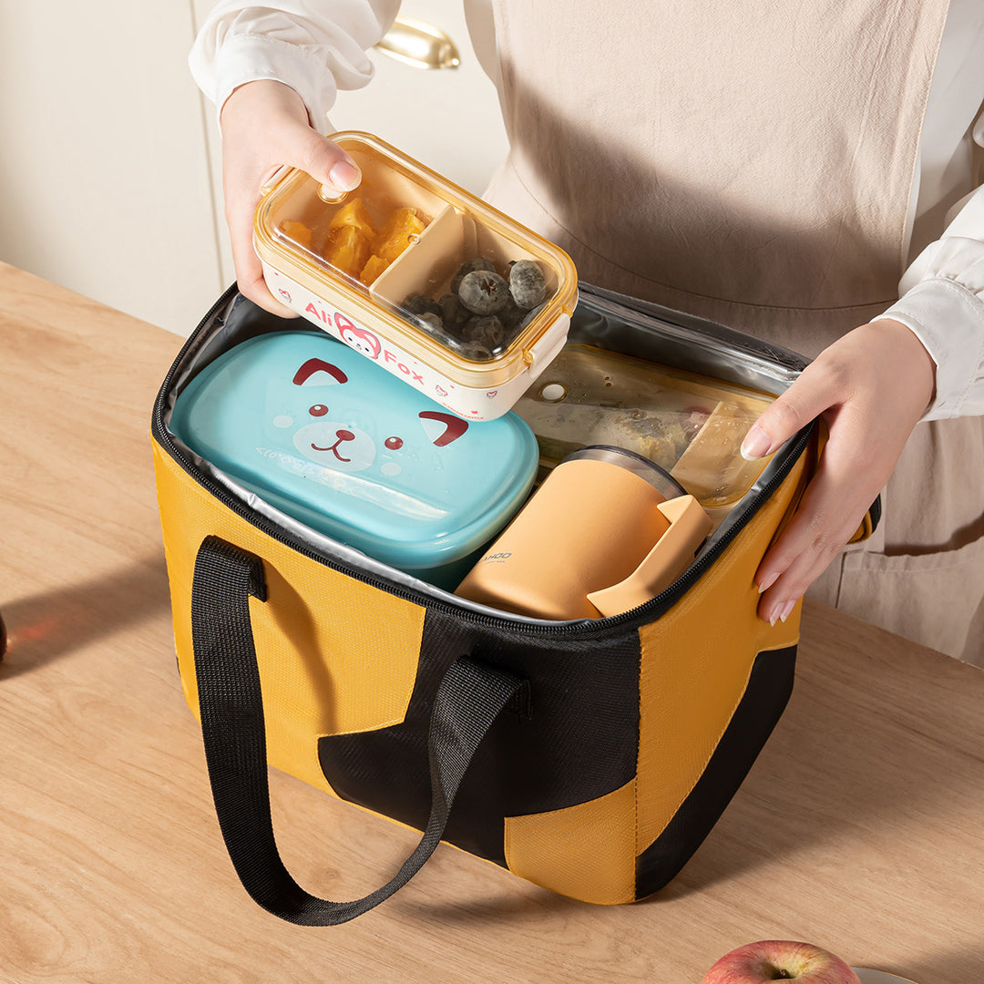 Isolierte Lebensmitteltrage Tasche Karnz