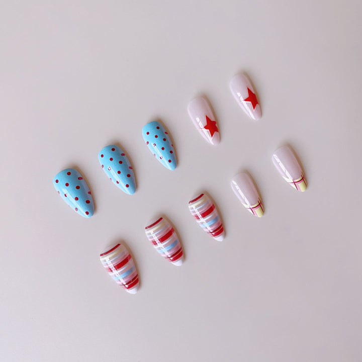 Kunstnagelset mit kreativen und farbenfrohen Designs Karnz