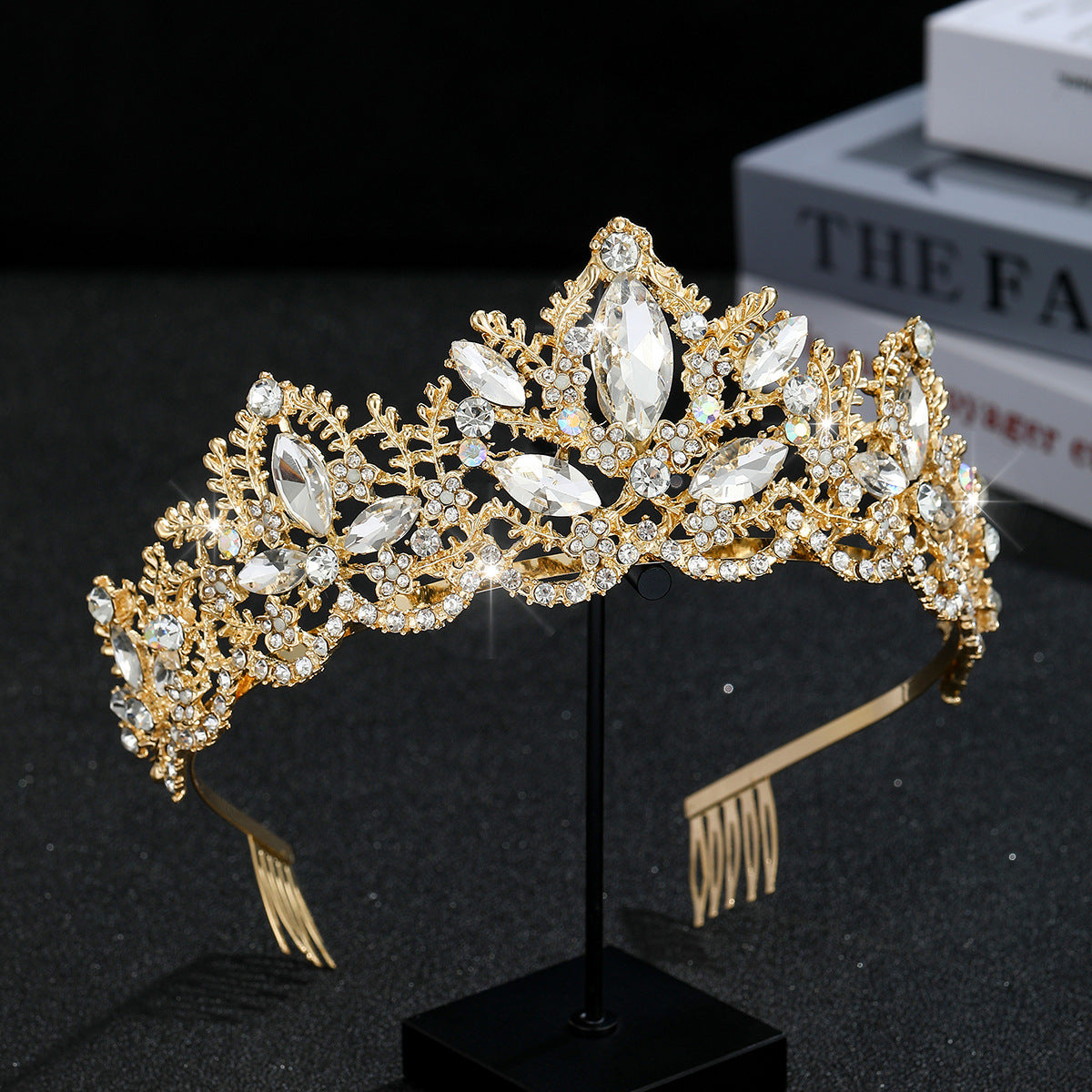 Damen Glamouröse Tiara mit funkelnden Kristallverzierungen Karnz