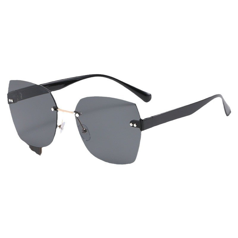 Damen elegante Sonnenbrille mit innovativem Design Karnz