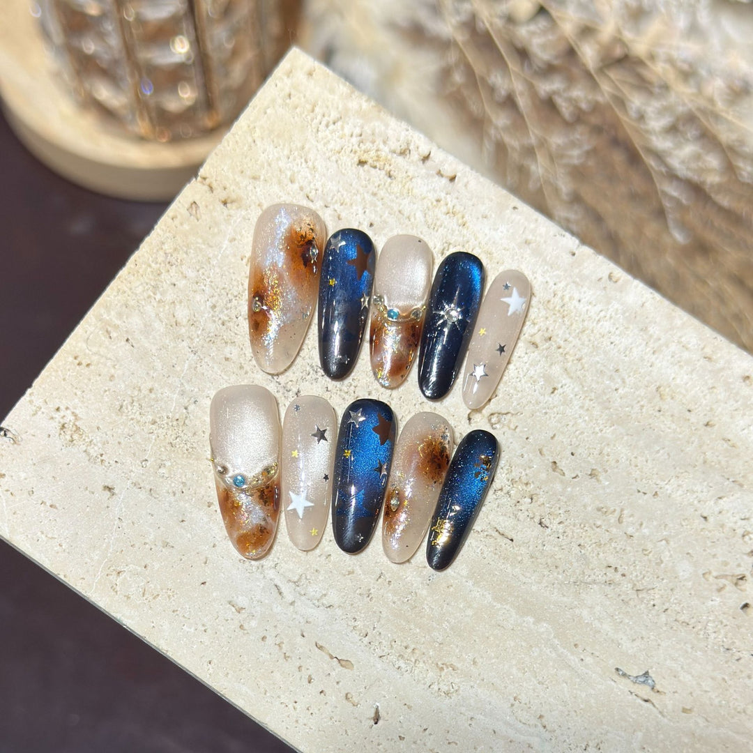 Himmlisches Press-On Nagelkunst Set