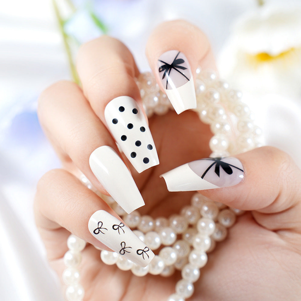 Elegantes Press-On Nagelkunstset Karnz