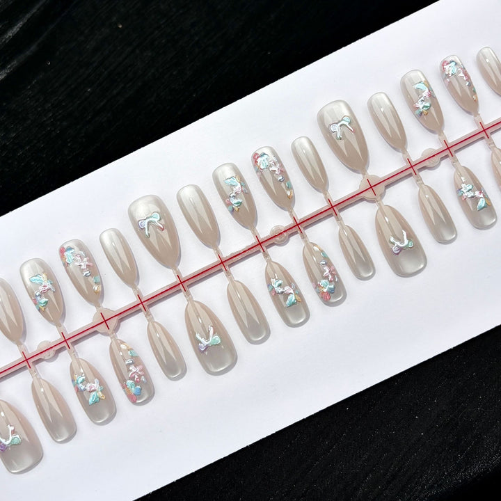 Dekorativer Schmetterling Press-On Nagelset