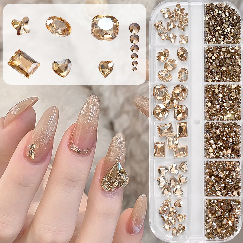 Dekorative Kristall-Nagelkunst-Verzierungen