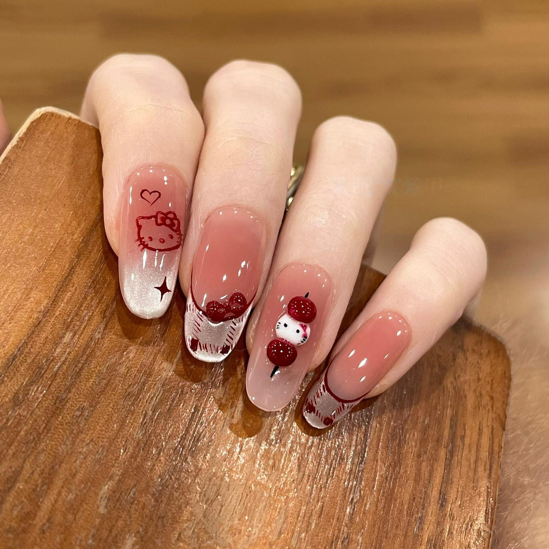 Kunstnägel mit Verspieltem Hello Kitty Design Karnz