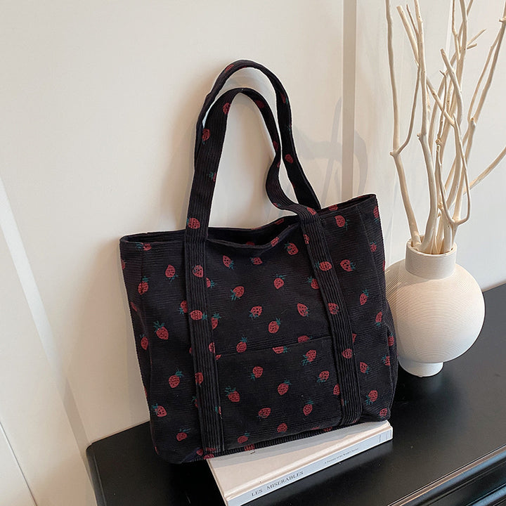 Verspielte Erdbeer-Print Corduroy Tragetasche Karnz