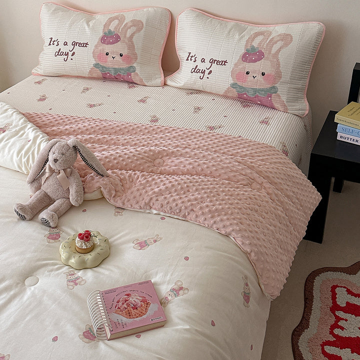 Kinderbett-Set mit gesteppter Kopfkissen-Garnitur, Matratzenauflage und Minky-Kuscheldecke