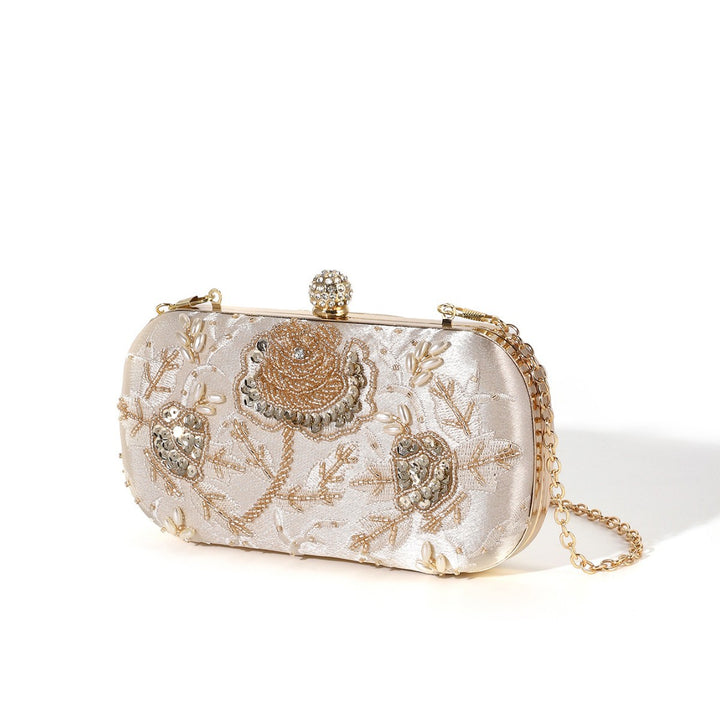 Elegante bestickte Clutch