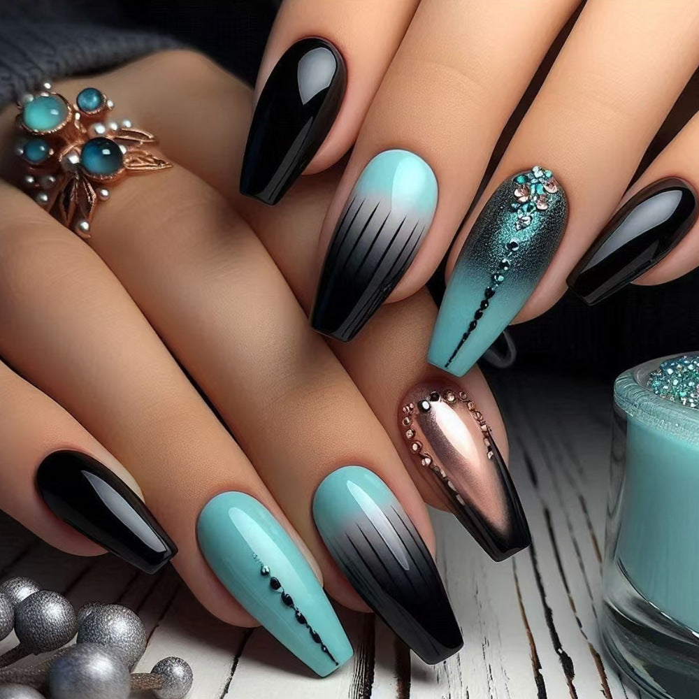 Künstlerisches Ombre Press-On Nagelset Karnz
