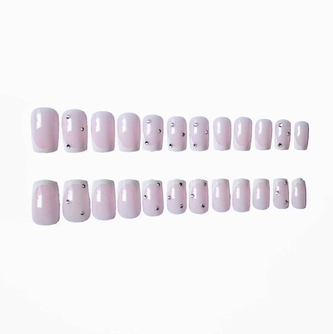 Elegantes französisches Spitzen-Acryl-Nagelkunst-Set mit Strass-Akzenten