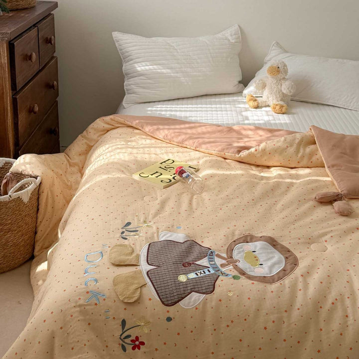 Kuschelige Kinder-Steppdecke mit niedlicher Hunde-Applikation